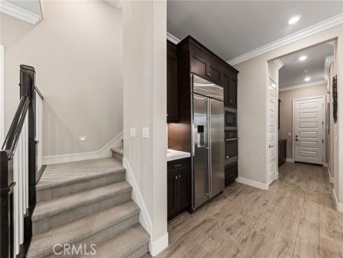 112  Spiral  , Irvine, CA