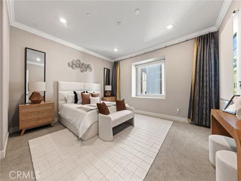 112  Spiral  , Irvine, CA