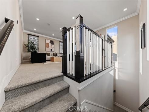 112  Spiral  , Irvine, CA