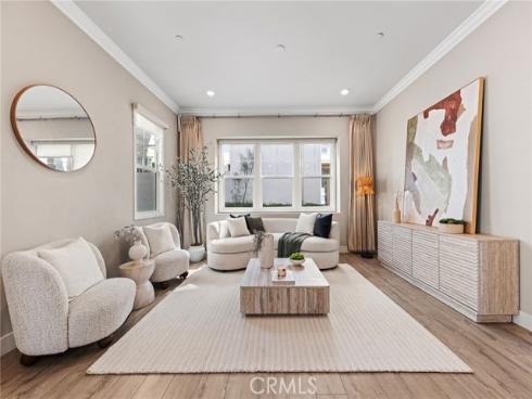 112  Spiral  , Irvine, CA
