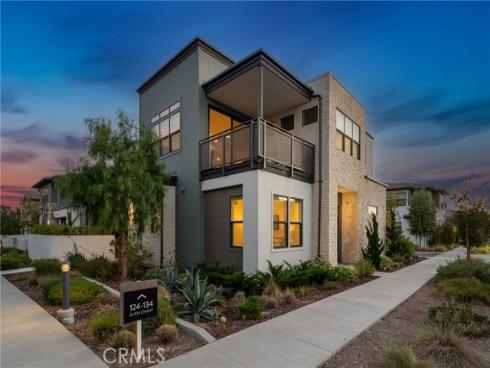 124 Chant , Irvine, CA