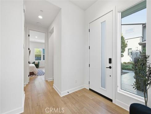 124 Chant , Irvine, CA