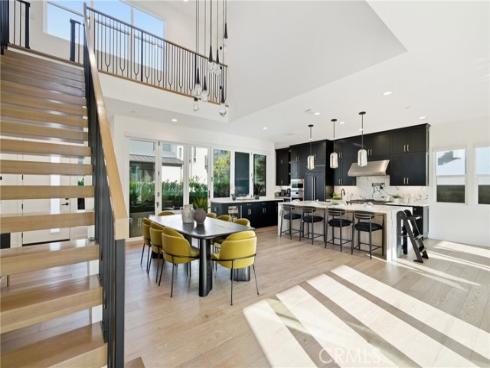 124 Chant , Irvine, CA