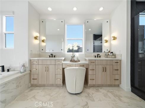 124 Chant , Irvine, CA