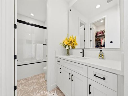 124 Chant , Irvine, CA