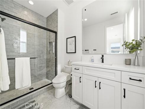 124 Chant , Irvine, CA