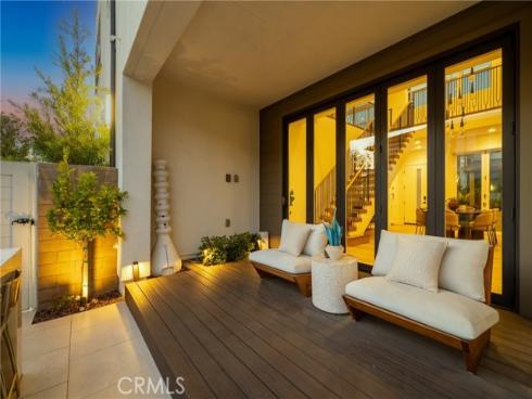 124 Chant , Irvine, CA
