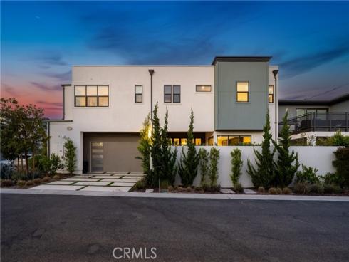 124 Chant , Irvine, CA