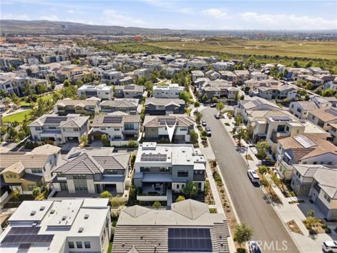 124 Chant , Irvine, CA