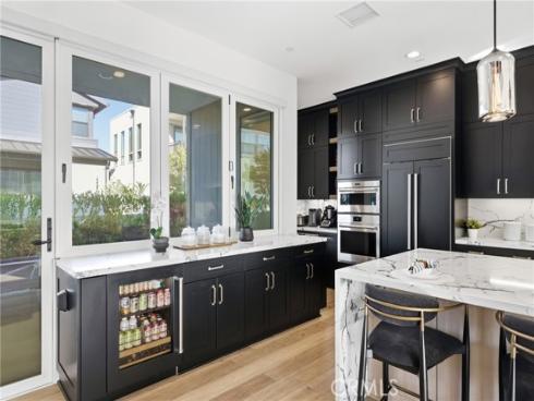 124 Chant , Irvine, CA
