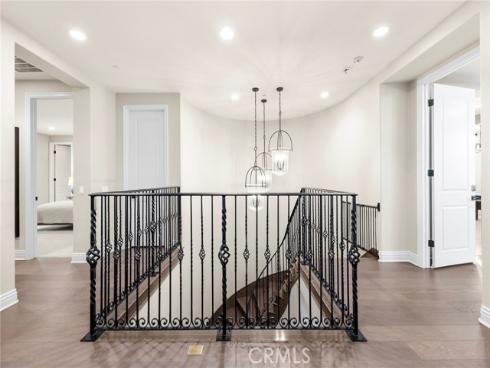 55  Fenway  , Irvine, CA