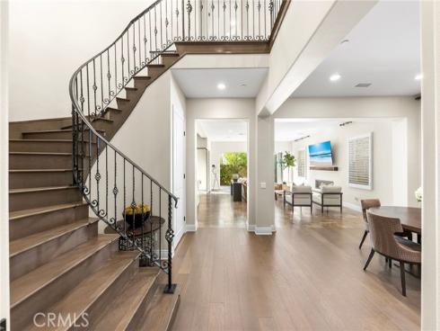 55  Fenway  , Irvine, CA