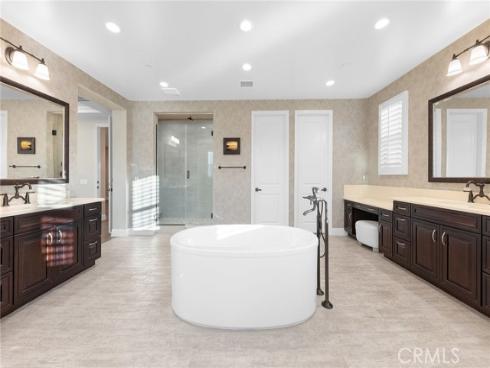 55  Fenway  , Irvine, CA