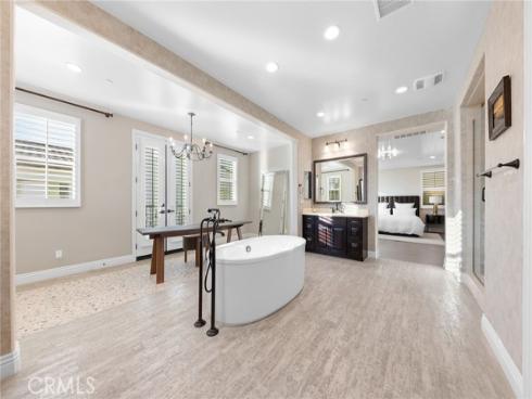 55  Fenway  , Irvine, CA