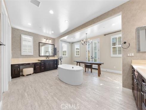 55  Fenway  , Irvine, CA