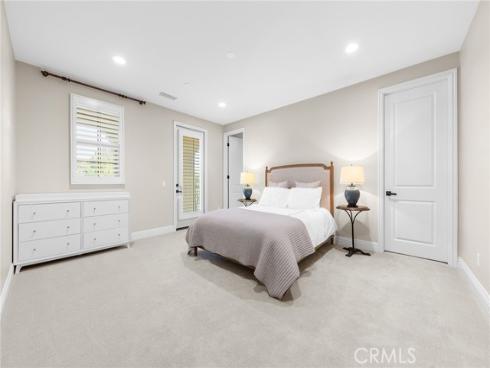 55  Fenway  , Irvine, CA