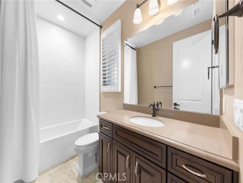 55  Fenway  , Irvine, CA