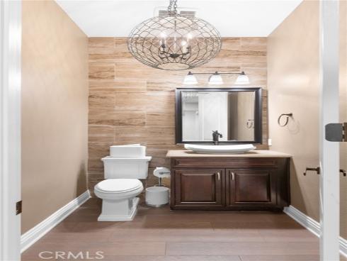 55  Fenway  , Irvine, CA