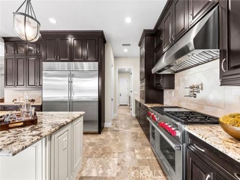 55  Fenway  , Irvine, CA