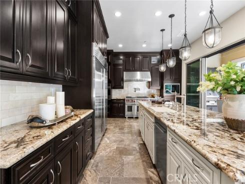 55  Fenway  , Irvine, CA