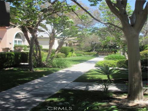 65 Figtree , Irvine, CA