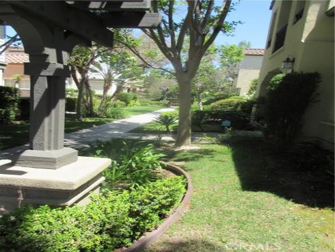 65 Figtree , Irvine, CA