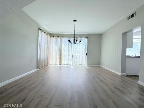 21 Presidio , Irvine, CA