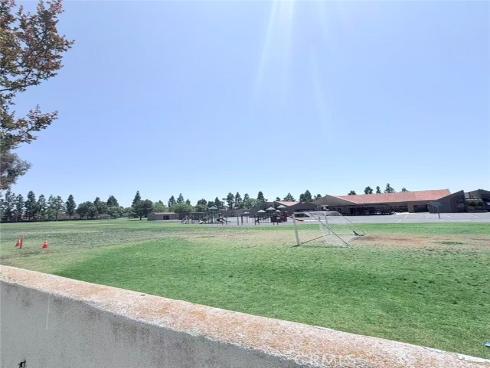 21 Presidio , Irvine, CA