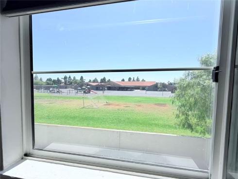21 Presidio , Irvine, CA