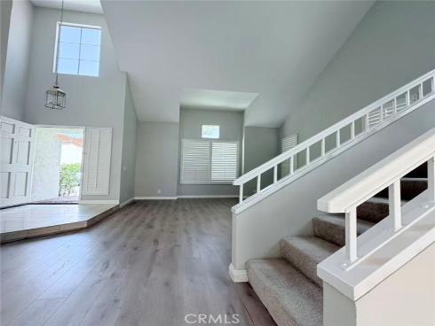 21 Presidio , Irvine, CA