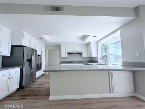 21 Presidio , Irvine, CA