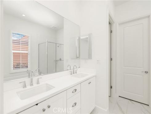 80 Meander , Irvine, CA