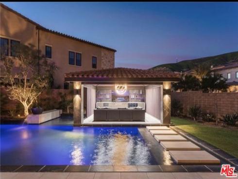119 Lanzon , Irvine, CA