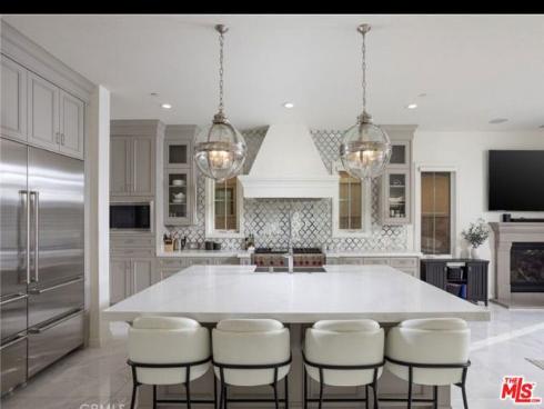 119 Lanzon , Irvine, CA