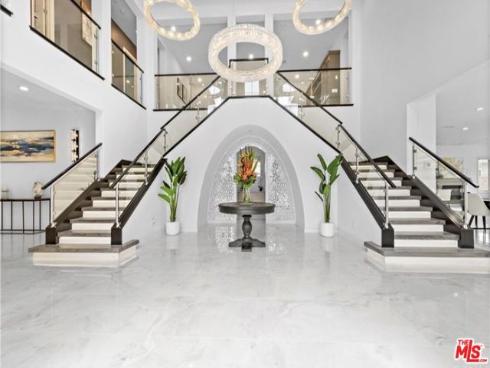 119 Lanzon , Irvine, CA