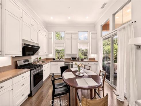240 Mayfair , Irvine, CA