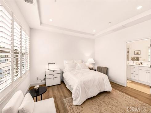 240 Mayfair , Irvine, CA