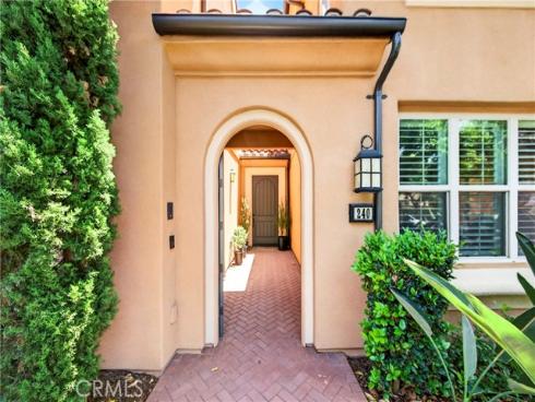 240 Mayfair , Irvine, CA