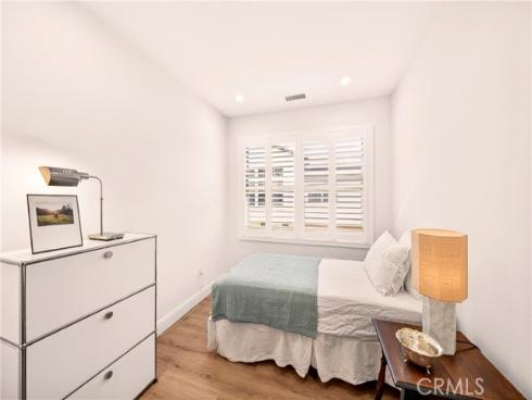 240 Mayfair , Irvine, CA