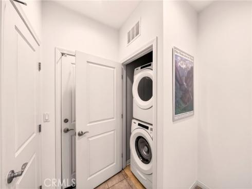 240 Mayfair , Irvine, CA