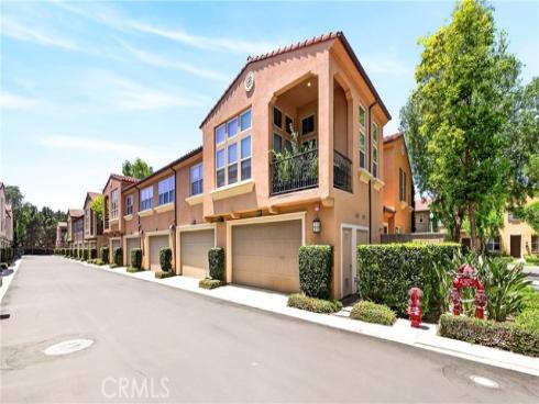 240 Mayfair , Irvine, CA