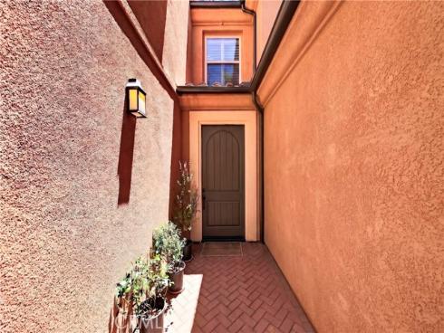 240 Mayfair , Irvine, CA