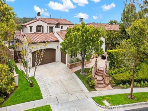 22 Crest Terrace , Irvine, CA
