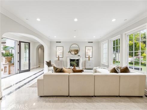 22 Crest Terrace , Irvine, CA