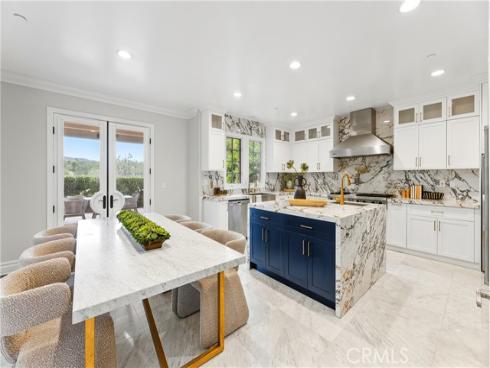 22 Crest Terrace , Irvine, CA