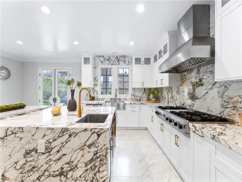 22 Crest Terrace , Irvine, CA