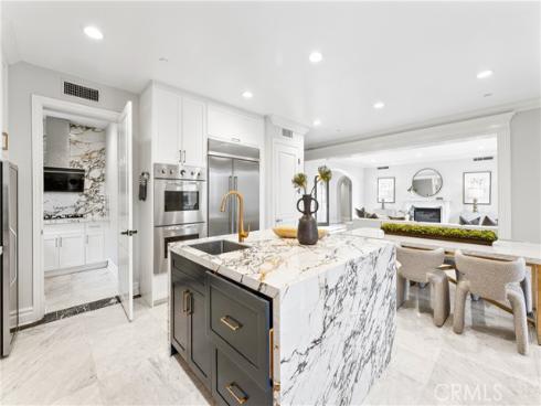 22 Crest Terrace , Irvine, CA
