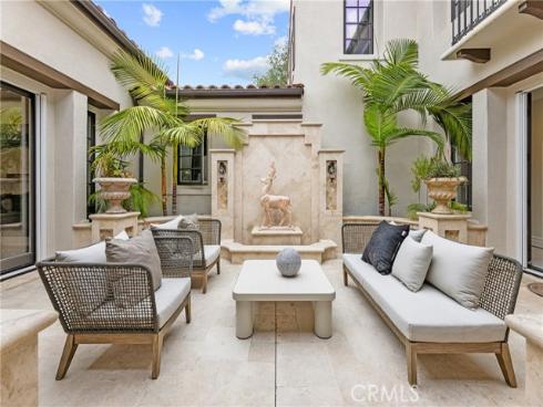 22 Crest Terrace , Irvine, CA