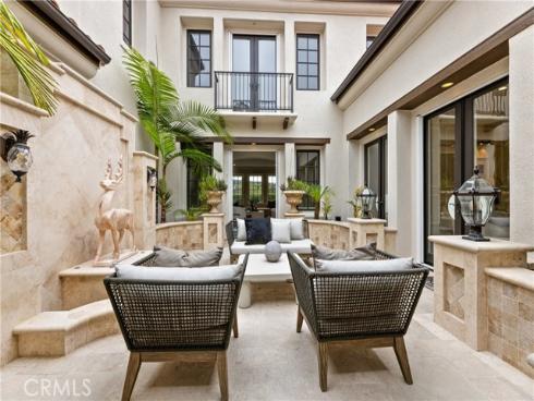 22 Crest Terrace , Irvine, CA
