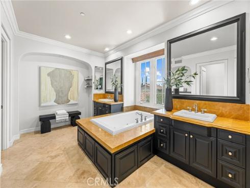 28 Blue Summit , Irvine, CA